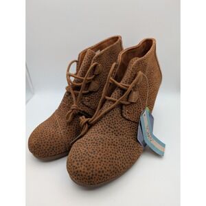 Toms Wedge Booties Women's 8W Brown Animal Print Suede Lace Up Ankle Boots